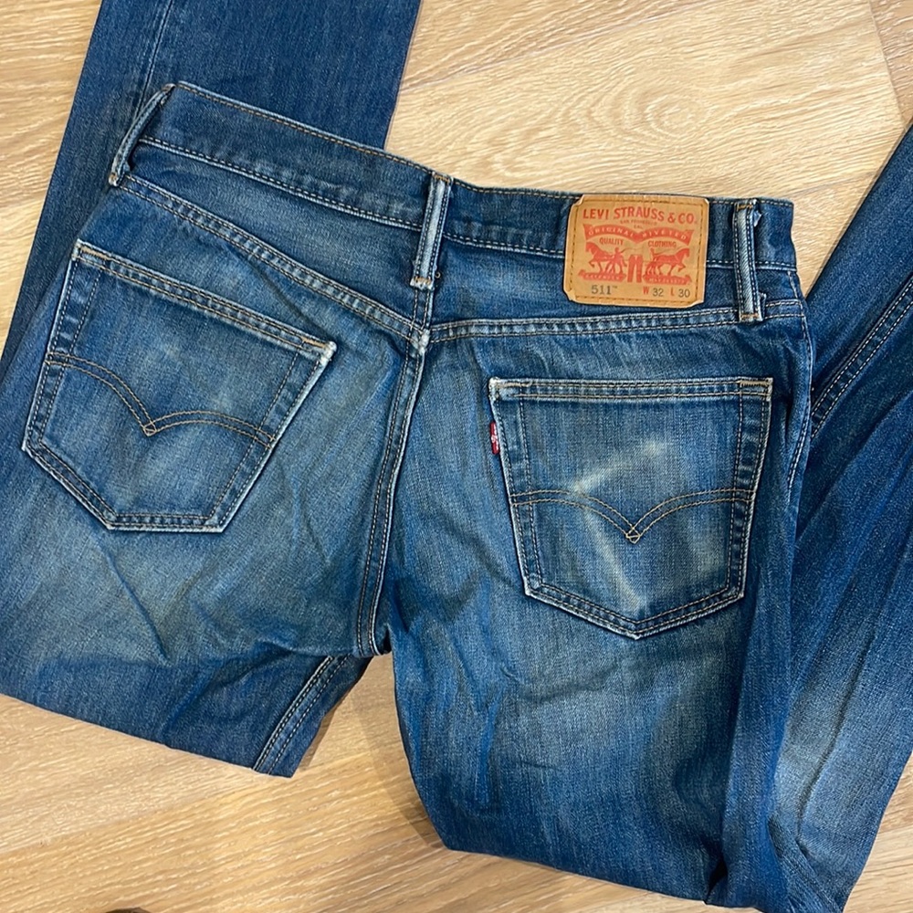 Levi’s Mens Jeans, Distressed Blue Jean, Size 32 x 30, 511